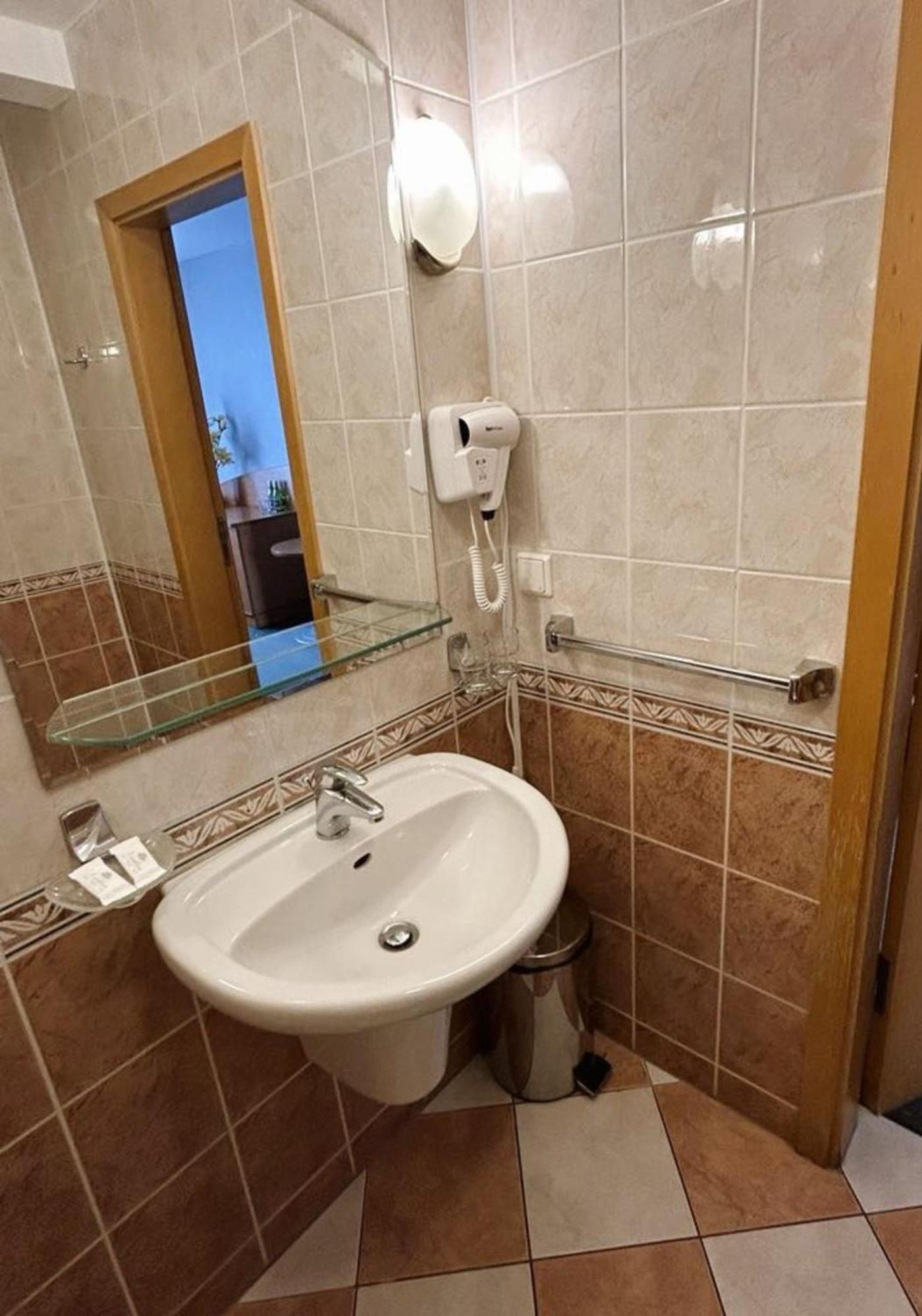 Motel Petro Torzym Dış mekan fotoğraf