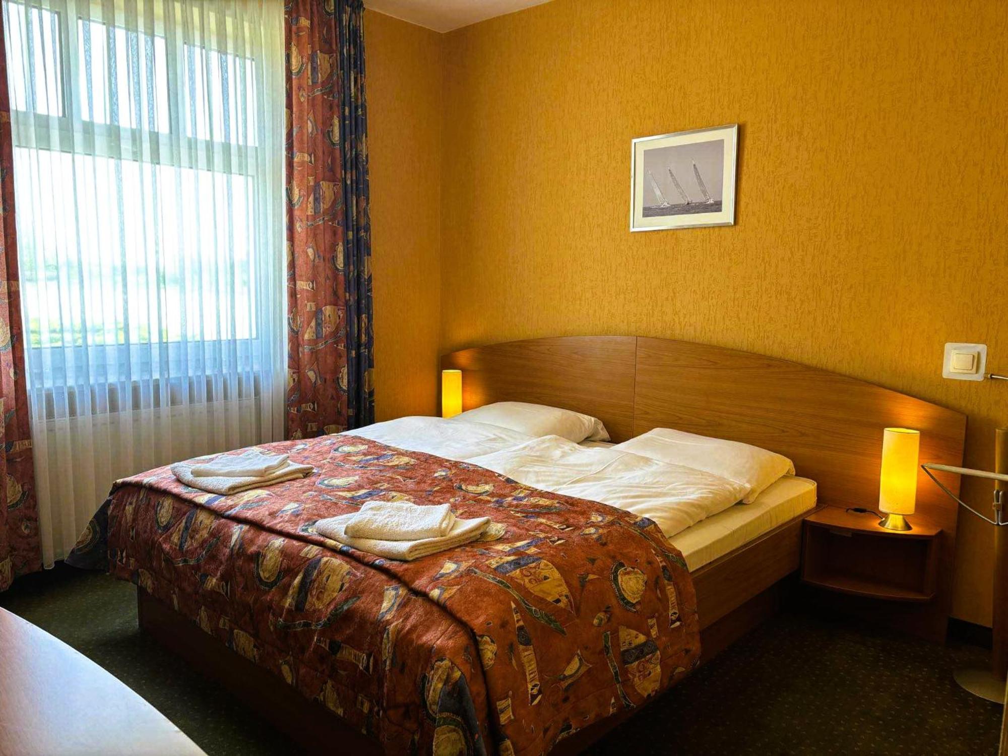 Motel Petro Torzym Dış mekan fotoğraf