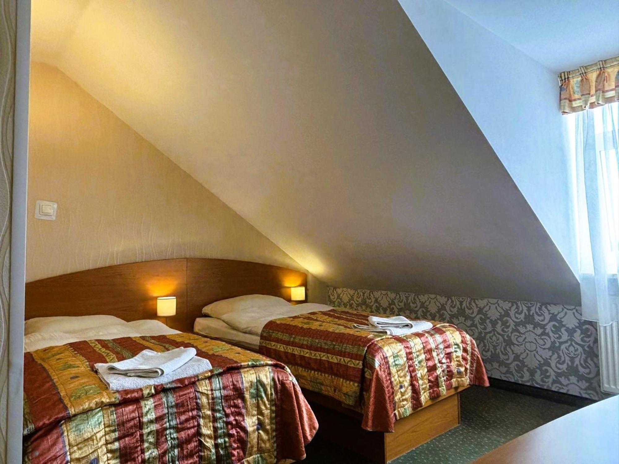 Motel Petro Torzym Dış mekan fotoğraf