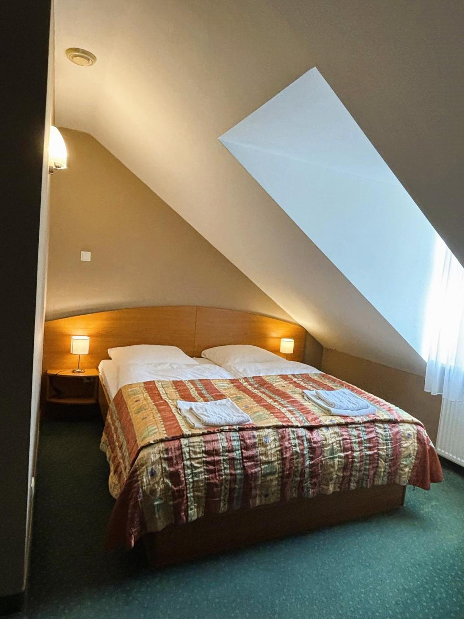 Motel Petro Torzym Dış mekan fotoğraf