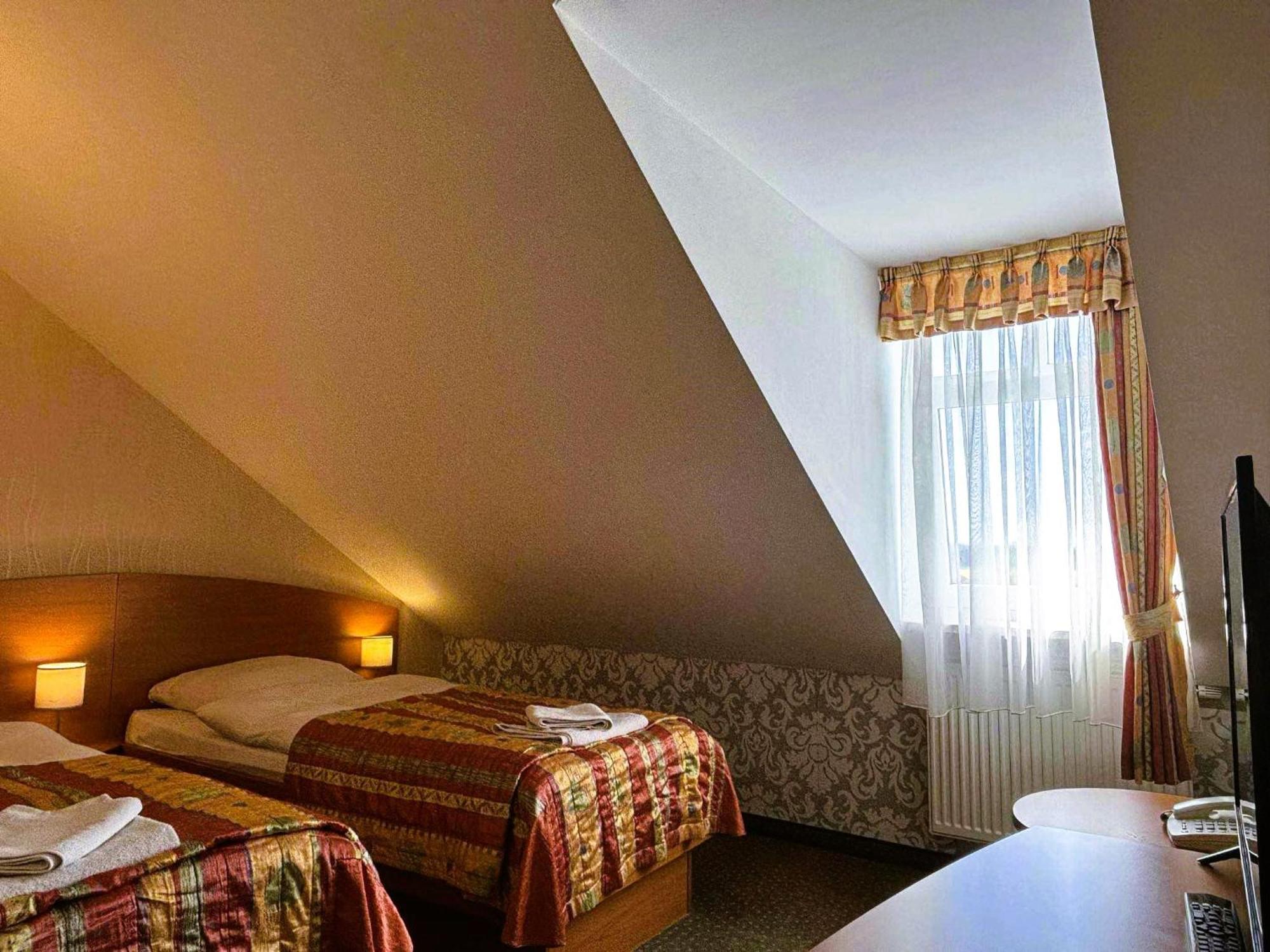 Motel Petro Torzym Dış mekan fotoğraf